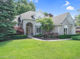 7439 Millwood, West Bloomfield, MI 48322