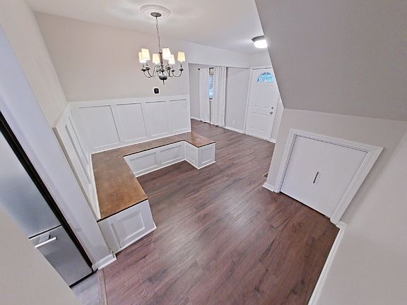 4th image of 3971 Thomas Ave