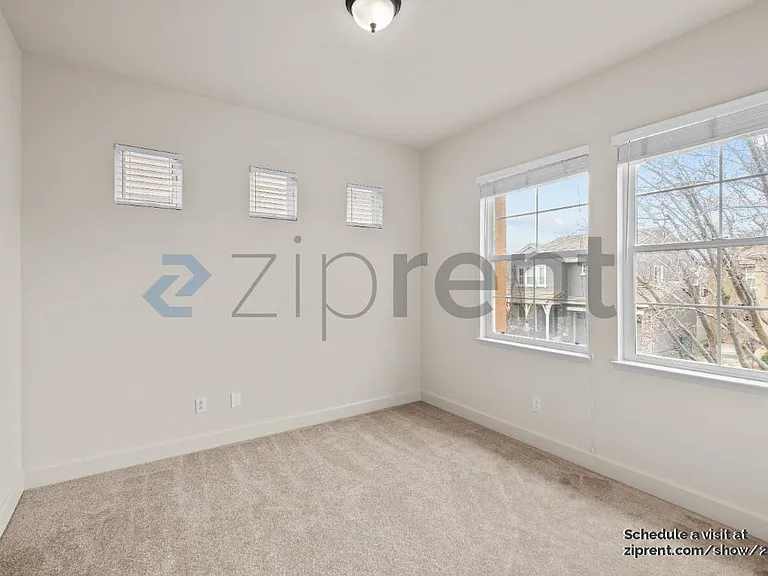 9208 Hallmark Pl — Photo 13