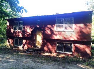 93 Ragged Hill Rd, Hubbardston, MA 01452