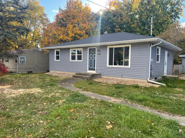 1445 Benning Ave NW, Grand Rapids, MI 49504