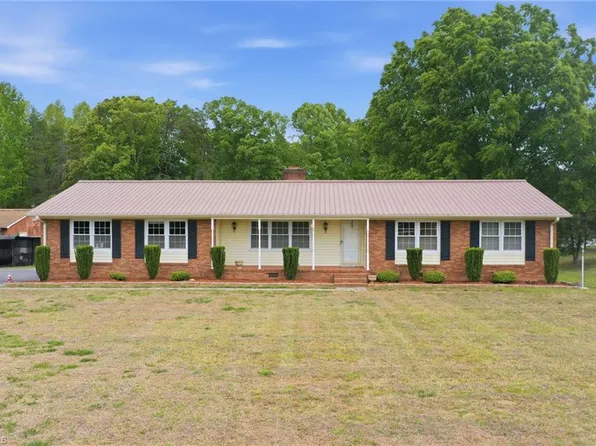 2127 Stoney Creek Church Rd, Burlington, NC 27217