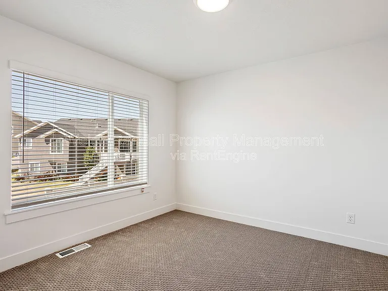 3102 N 1600 E — Photo 13
