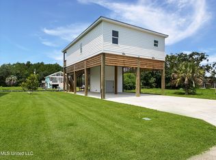 56 Good St, Bay Saint Louis, MS 39520