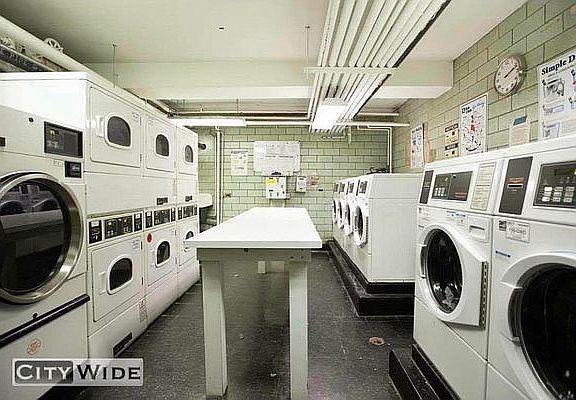 5th image of 165 E 35th St APT 4B