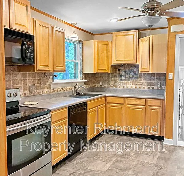 2802 Dancer Rd — Photo 7