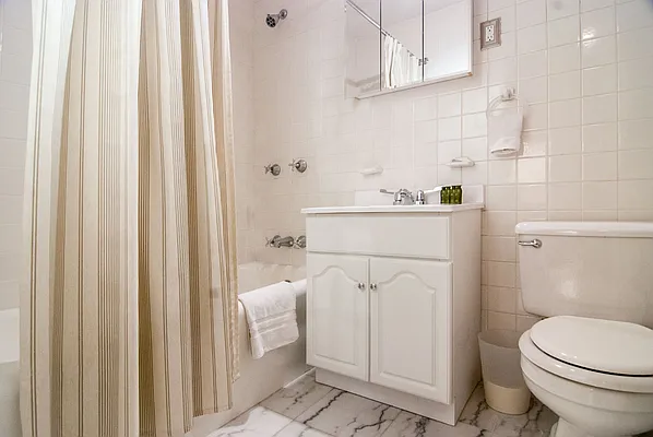 Rented by WAM Partners - William Moses Co. | media 61