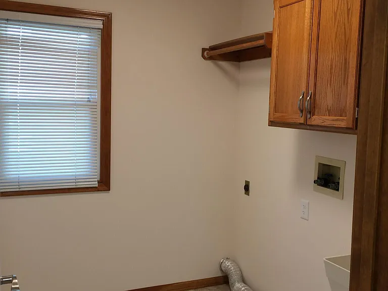 1200 NE Franklin Dr — Photo 16