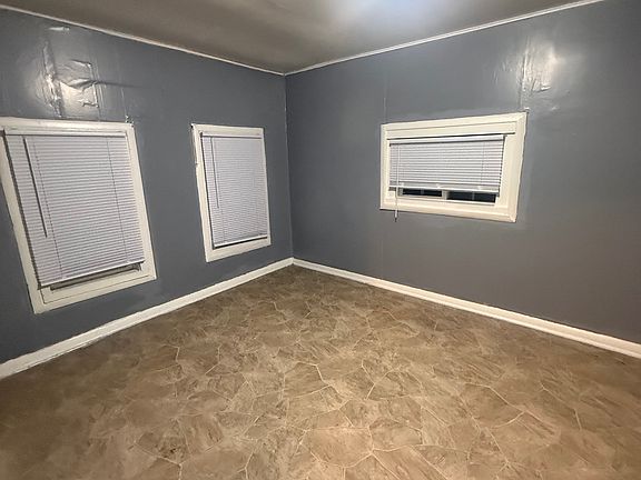 4th image of 1619 E Jackson St #1