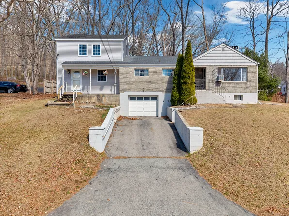 7 Sunshine Road, Waterford, CT 06375