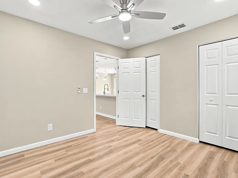7218 Zapata Dr — Photo 12