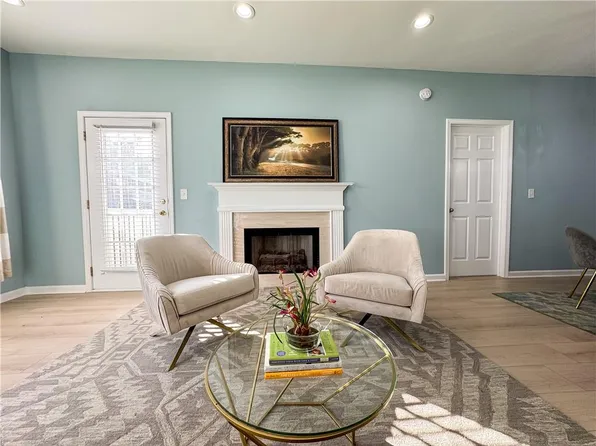 8001 Woodland Ln, Alpharetta, GA 30009