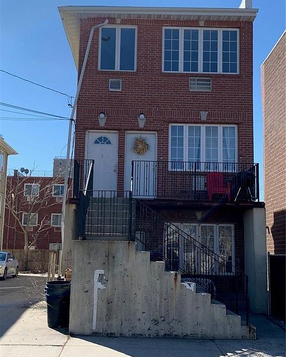 1st image of 209 Beach St #101