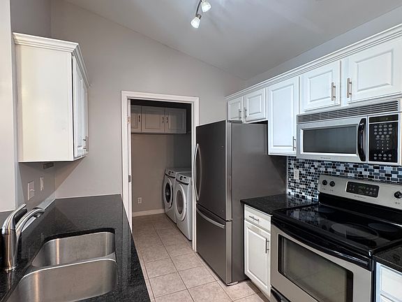 5th image of 4409 Jay Bird Cir Unit 204