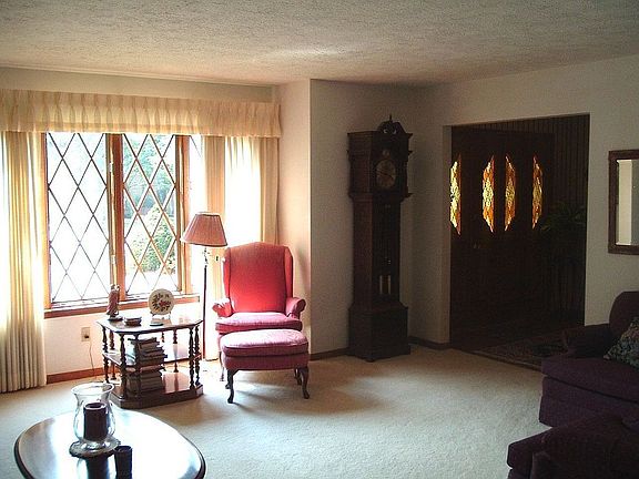 2nd image of 12708 Oneida Woods Trl