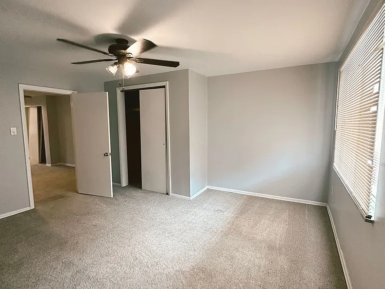 107 S 13th St #2 — Photo 11