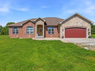 294 Village Drive, Marshfield, MO 65706