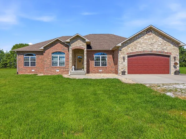294 Village Drive, Marshfield, MO 65706