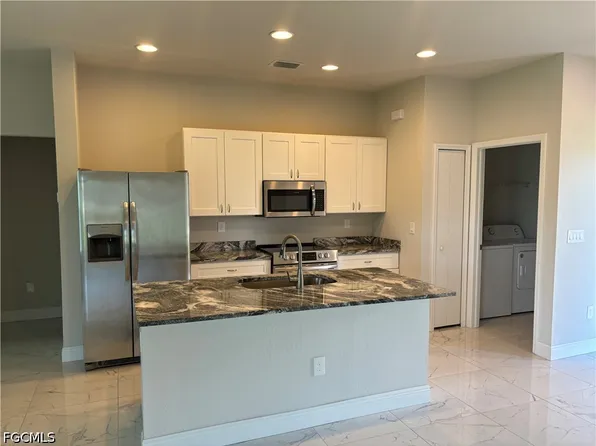 130 SW 37th Ave, Cape Coral, FL 33991