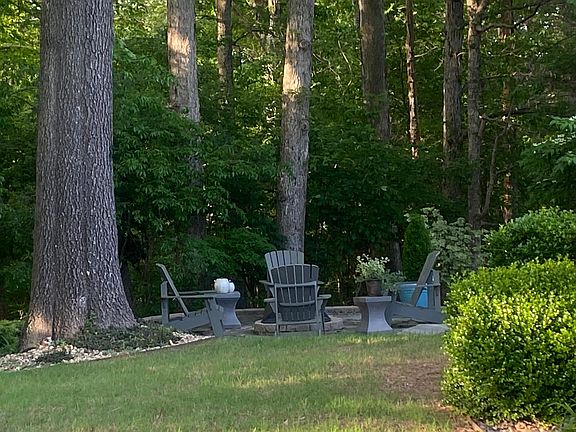3rd image of 15 Churchwell Dr