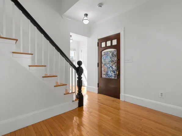 7 Grant Ave, Belmont, MA 02478