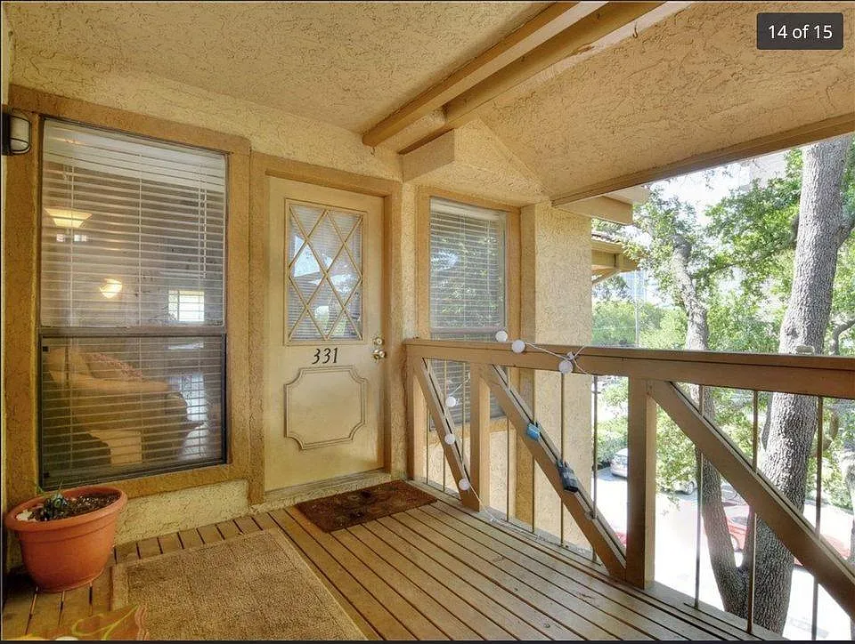 2 bed, 1.0 bath, 715 sqft, $1,550 — Photo 2