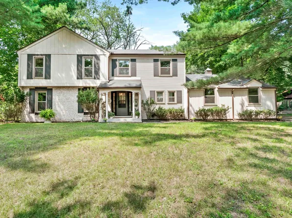 113 Garden Trl, Michigan City, IN 46360