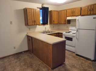 5825 Laverne Cir APT 1, Baxter, MN 56425