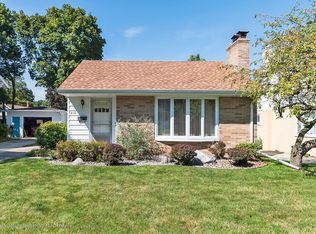 210 Strathmore Rd, Lansing, MI 48910