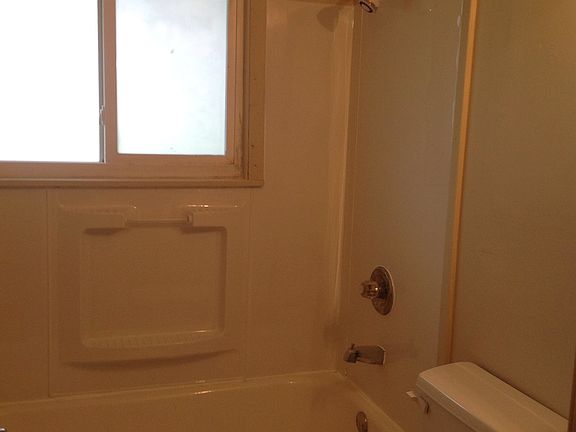 5th image of 3426 N Lynhurst Dr