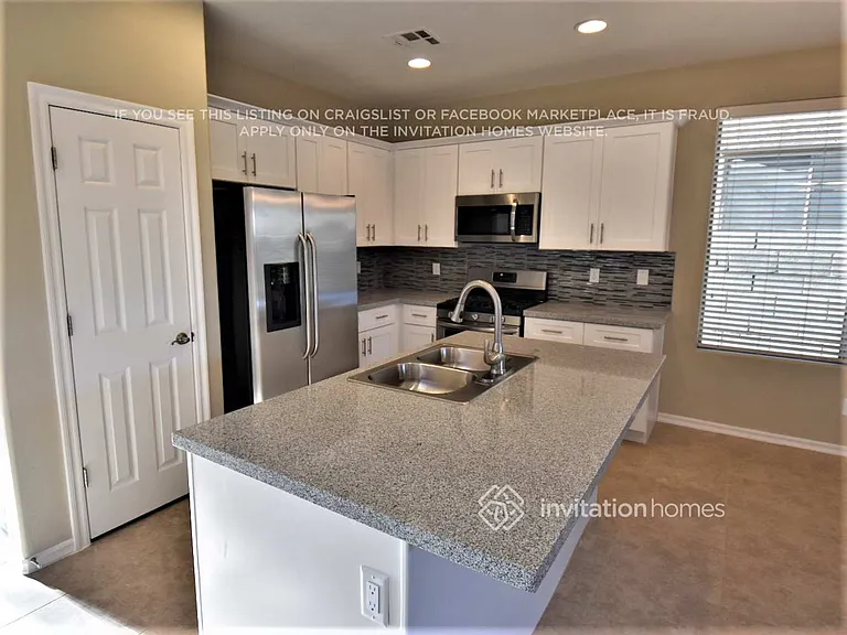 15050 N 145th Ln — Photo 10