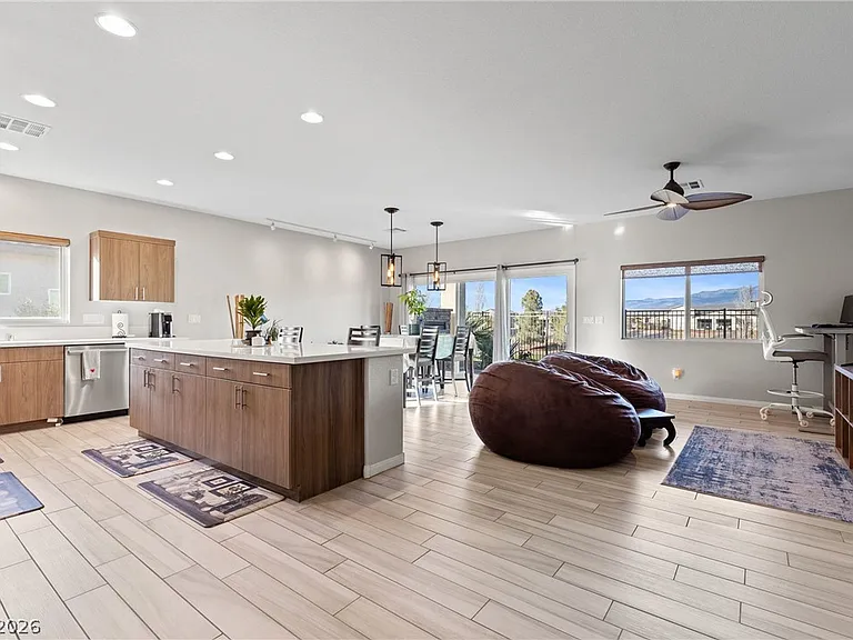 5524 E San Pietro Dr — Photo 10