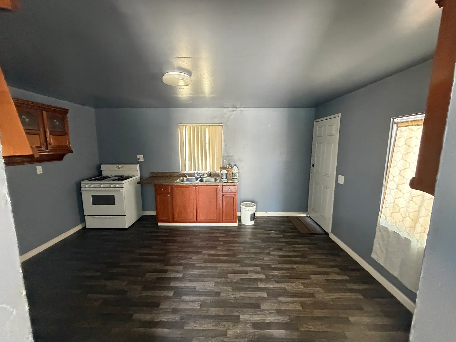 1 bed, 750 sqft, $1,600 — Photo 4