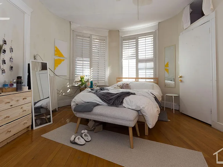 1234 Beacon St #1 — Photo 2