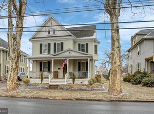 438 E Baltimore St, Greencastle, PA 17225