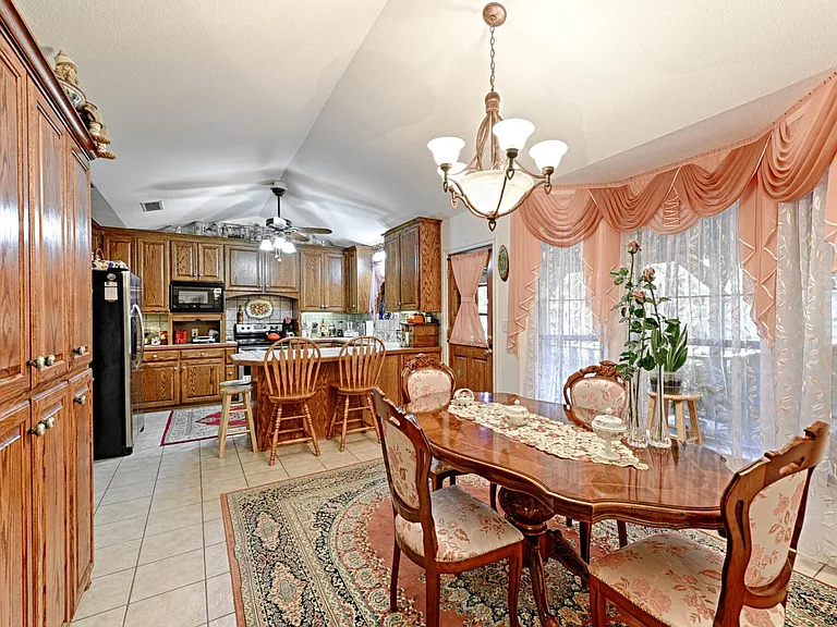 105 Santee Dr — Photo 14