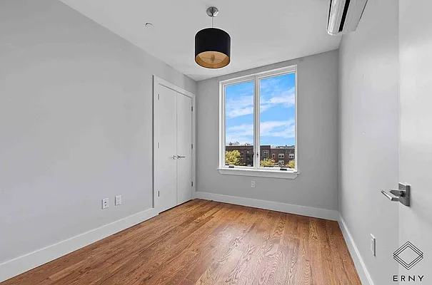 Rented by ERNY LLC | media 34