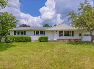 2 Margo Dr, Fairport, NY 14450