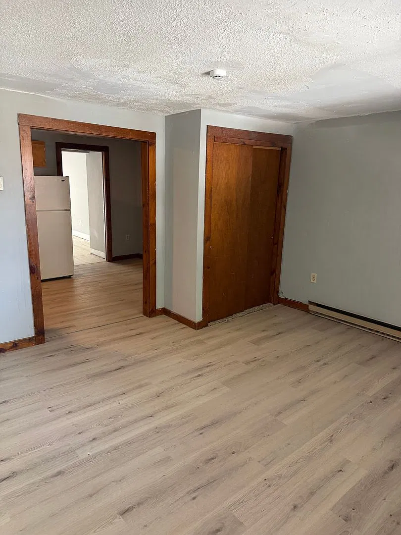 32 Cottage Street — Photo 3
