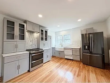 10 Perrot St #1 — Photo 10