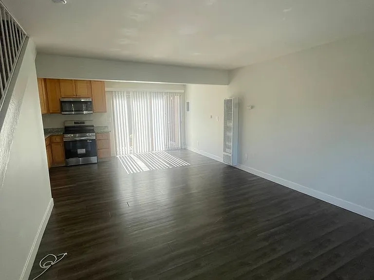 2087 Sahara Way — Photo 7