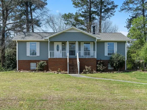 709 Panola Trl, Warrior, AL 35180