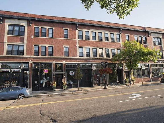 5th image of 1583 Selby Ave #1