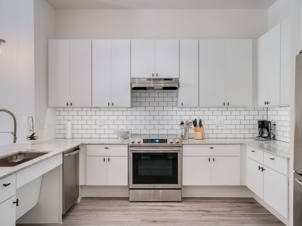 201 Wimberly St APT 202