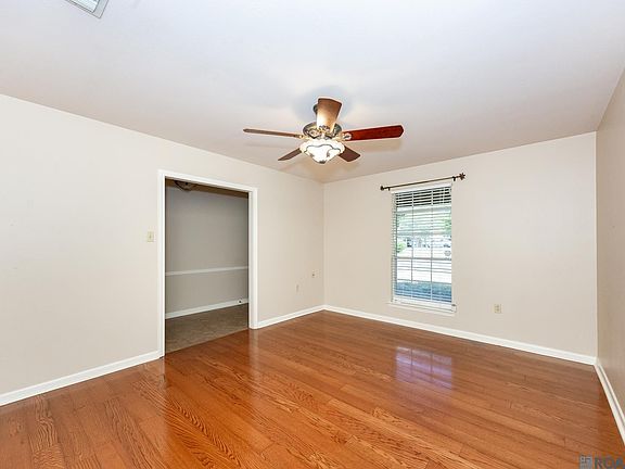 4th image of 968 Bromley Dr