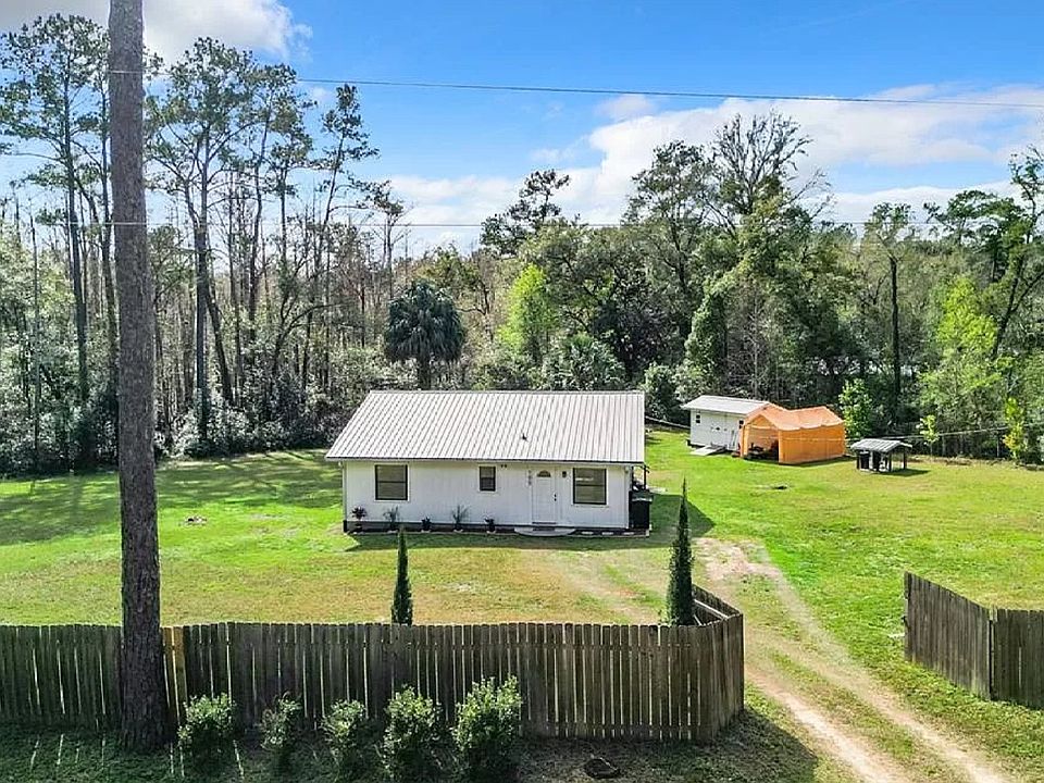 1st image of 105 Bellamy Woods Dr
