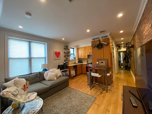 Rented by Ideal Properties Group | media 3