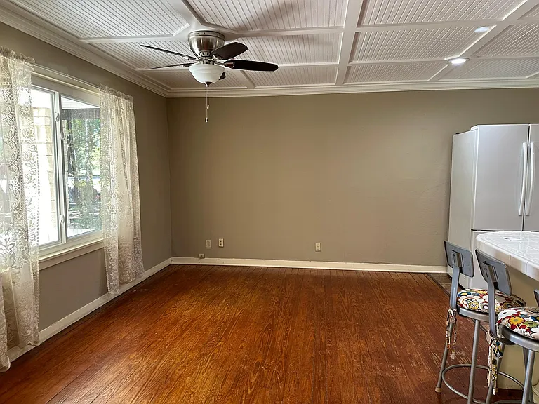 27238 Austin St — Photo 17