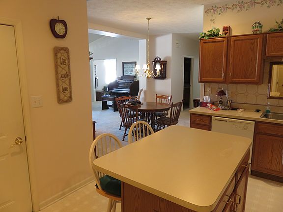 4th image of 18451 Piers End Dr