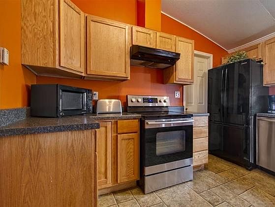 1st image of 3424 Meadow View Dr